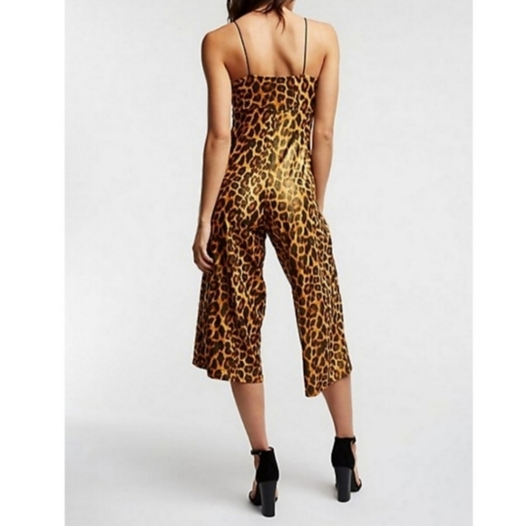 SOLD NWT LEOPARD PRINT STRAPPY JUMPSUIT - Picture 2 of 7
